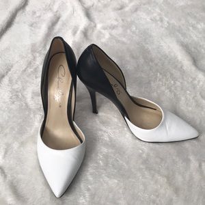Charly Amar Pumps